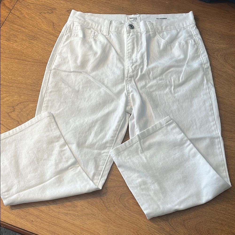 Kensie White The Savannah Flare Crop Jeans